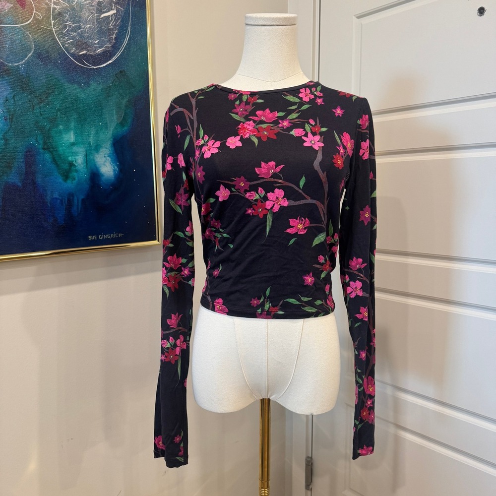 Alice + Olivia Floral Cherry Blossom Long Sleeve Crop Top Size XS Black Pink EUC